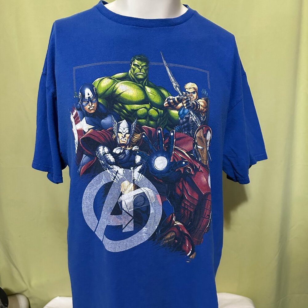 Avengers Assemble Marvel Men's Blue T Shirt XL Thor Iron Man Hulk Captain Americ